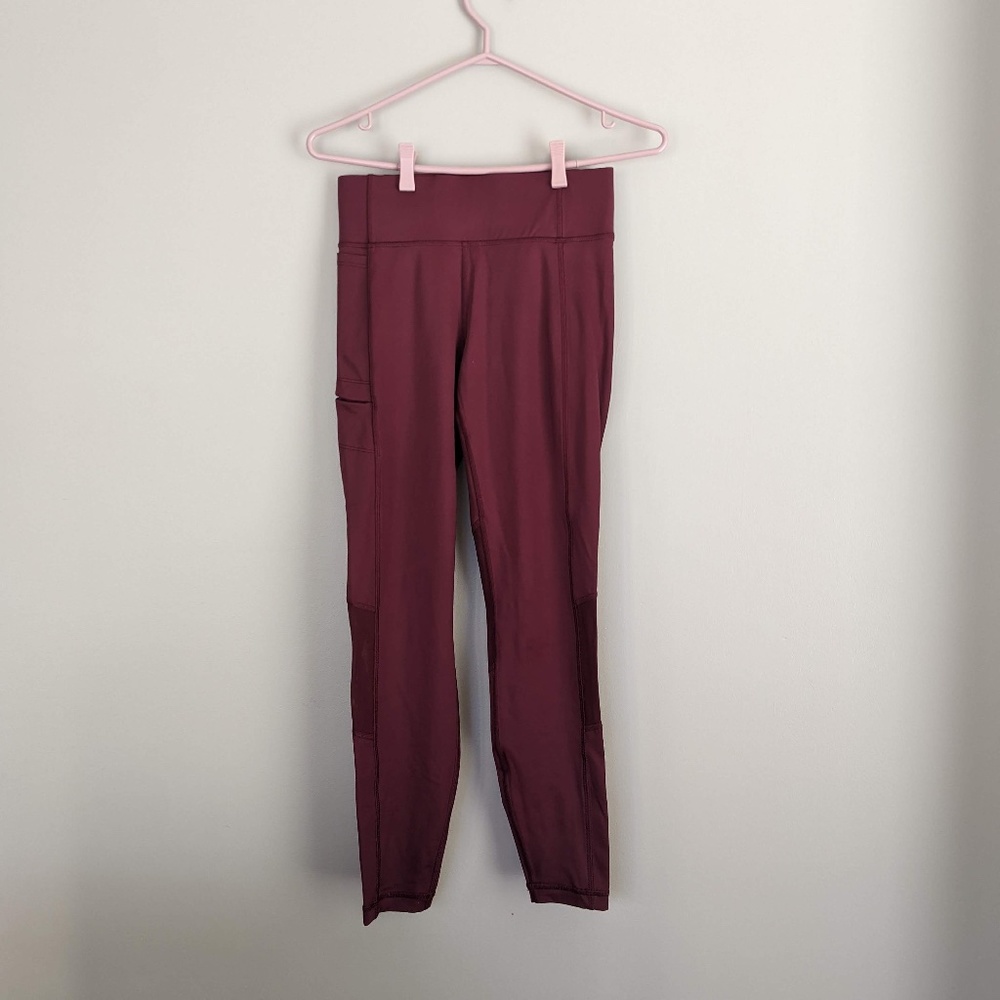 Lolë leggings with mesh panels and two pockets, unworn! XS